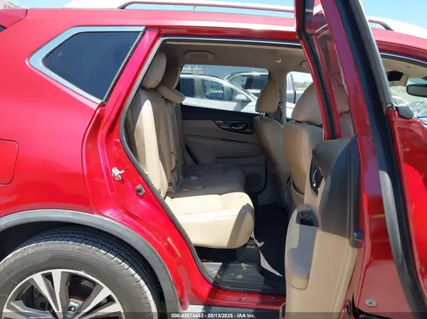 JN8AT2MT2HW401574 2017 NISSAN ROGUE - Image 8
