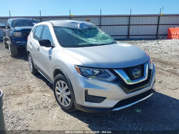 JN8AT2MT2HW401798 2017 NISSAN ROGUE - Image 1
