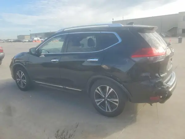 JN8AT2MT2HW404457 2017 NISSAN ROGUE - Image 2