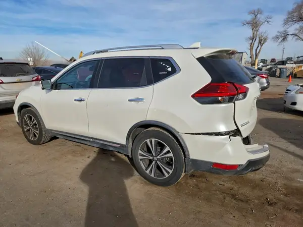 JN8AT2MT2HW405026 2017 NISSAN ROGUE - Image 2