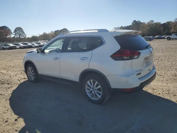 JN8AT2MT2HW406175 2017 NISSAN ROGUE - Image 2