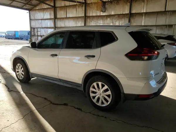 JN8AT2MT2JW452028 2018 NISSAN ROGUE - Image 2