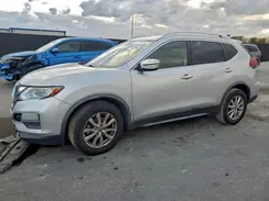 JN8AT2MT2JW452952 2018 NISSAN ROGUE