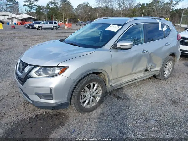 JN8AT2MT2JW453017 2018 NISSAN ROGUE - Image 2