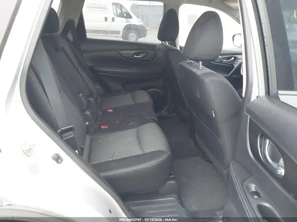 JN8AT2MT2JW454927 2018 NISSAN ROGUE - Image 8