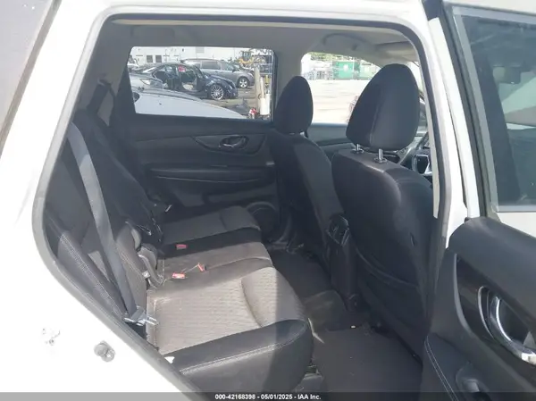 JN8AT2MT2JW455348 2018 NISSAN ROGUE - Image 8
