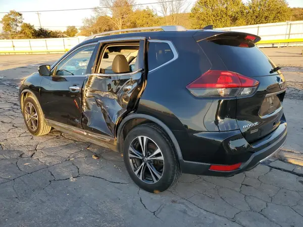 JN8AT2MT2JW455771 2018 NISSAN ROGUE - Image 2