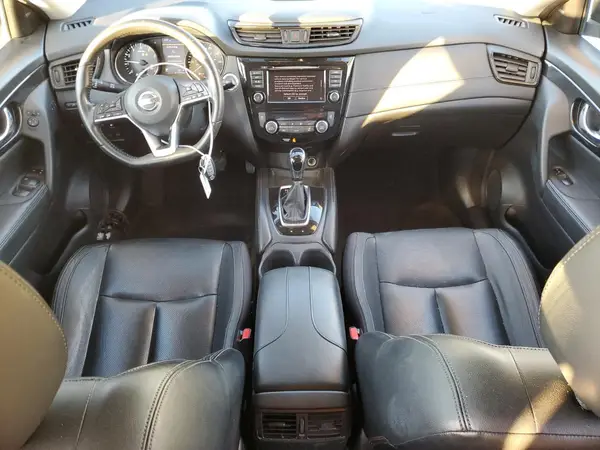 JN8AT2MT2JW455771 2018 NISSAN ROGUE - Image 8