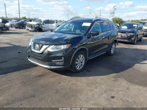 JN8AT2MT2JW456600 2018 NISSAN ROGUE - Image 2
