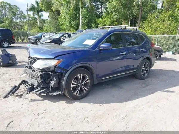 JN8AT2MT2JW456838 2018 NISSAN ROGUE - Image 2