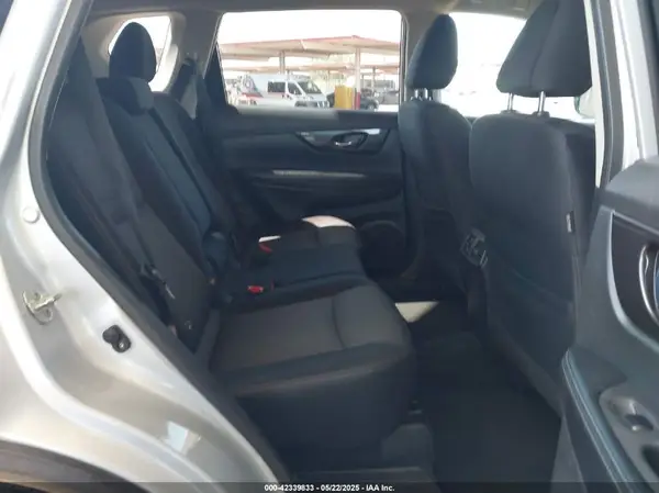 JN8AT2MT2JW458637 2018 NISSAN ROGUE - Image 7