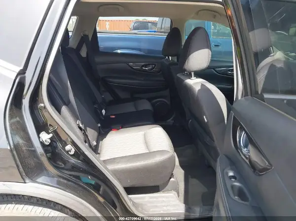 JN8AT2MT2JW458993 2018 NISSAN ROGUE - Image 8