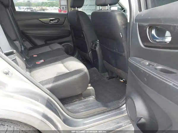 JN8AT2MT2JW459044 2018 NISSAN ROGUE - Image 8