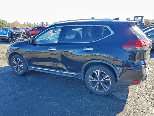 JN8AT2MT2JW459352 2018 NISSAN ROGUE - Image 2