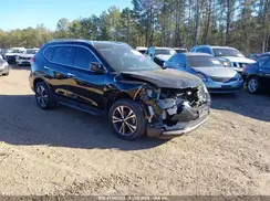 JN8AT2MT2JW459691 2018 NISSAN ROGUE