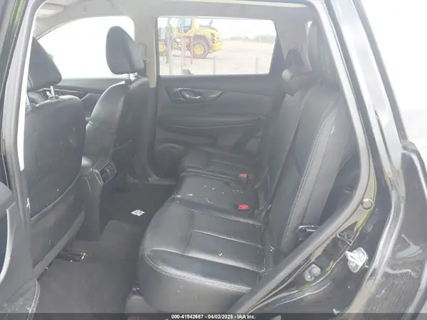 JN8AT2MT2JW459982 2018 NISSAN ROGUE - Image 8