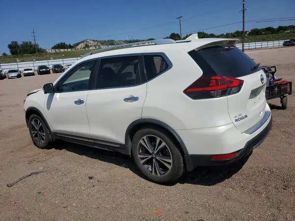 JN8AT2MT2JW463546 2018 NISSAN ROGUE - Image 2