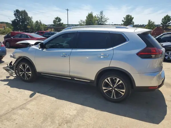 JN8AT2MT2JW464910 2018 NISSAN ROGUE - Image 2