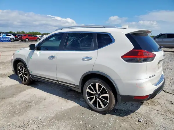 JN8AT2MT2JW467600 2018 NISSAN ROGUE - Image 2