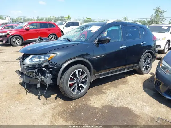 JN8AT2MT2JW467838 2018 NISSAN ROGUE - Image 2