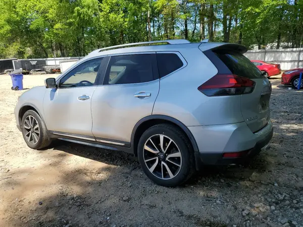 JN8AT2MT2JW468035 2018 NISSAN ROGUE - Image 2