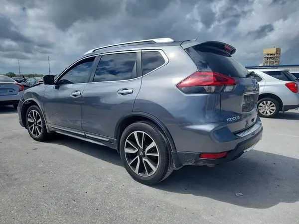 JN8AT2MT2JW468259 2018 NISSAN ROGUE - Image 2