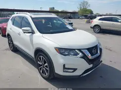 JN8AT2MT2JW469525 2018 NISSAN ROGUE