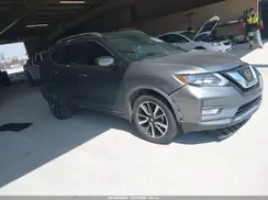 JN8AT2MT2JW470674 2018 NISSAN ROGUE