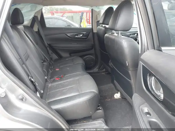 JN8AT2MT2JW485305 2018 NISSAN ROGUE - Image 8