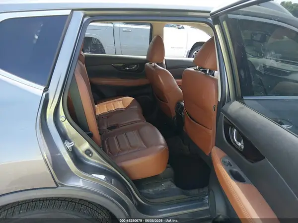 JN8AT2MT2JW487345 2018 NISSAN ROGUE - Image 8