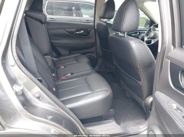 JN8AT2MT2JW487684 2018 NISSAN ROGUE - Image 8