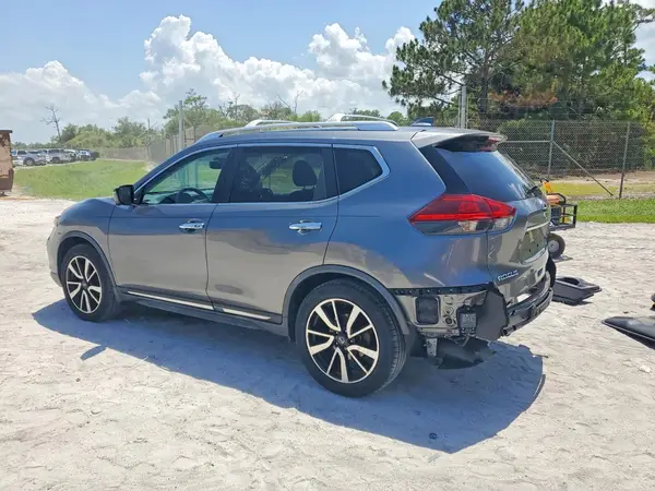 JN8AT2MT2JW488429 2018 NISSAN ROGUE - Image 2