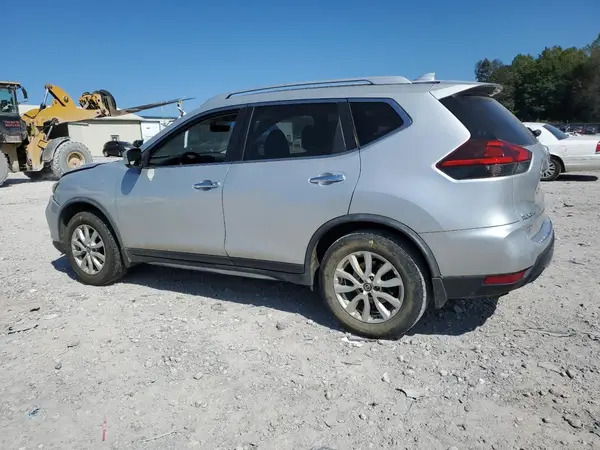 JN8AT2MT2JW490956 2018 NISSAN ROGUE - Image 2