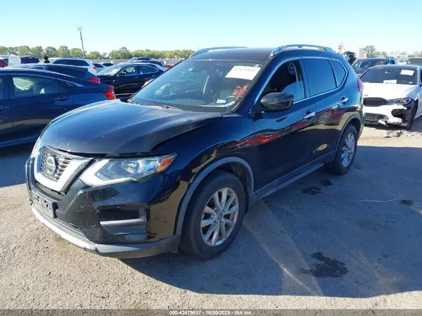 JN8AT2MT2KW250906 2019 NISSAN ROGUE - Image 2