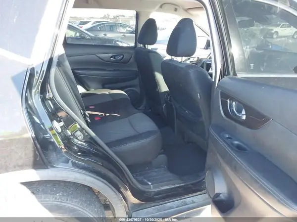 JN8AT2MT2KW250906 2019 NISSAN ROGUE - Image 8