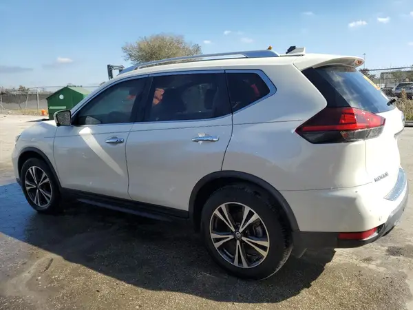 JN8AT2MT2KW254308 2019 NISSAN ROGUE - Image 2