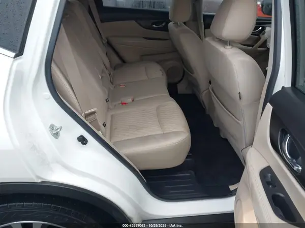 JN8AT2MT2KW254437 2019 NISSAN ROGUE - Image 8