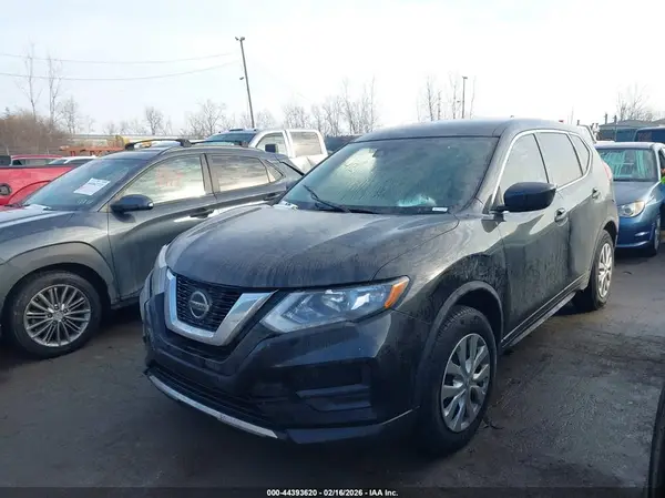 JN8AT2MT2KW261436 2019 NISSAN ROGUE - Image 2