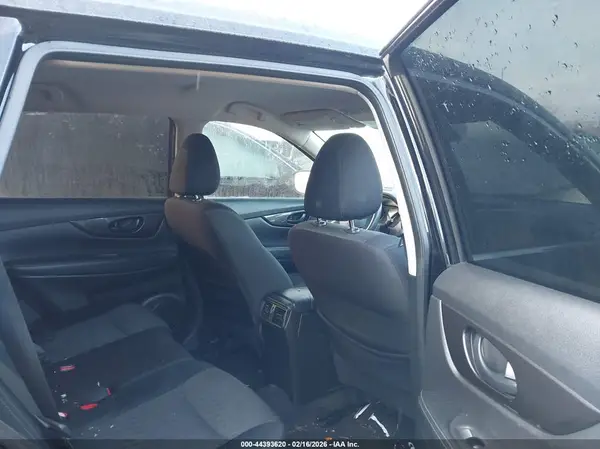 JN8AT2MT2KW261436 2019 NISSAN ROGUE - Image 8