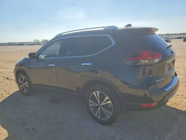 JN8AT2MT2KW265311 2019 NISSAN ROGUE - Image 2