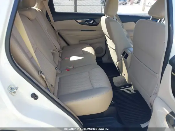 JN8AT2MT2KW266507 2019 NISSAN ROGUE - Image 8