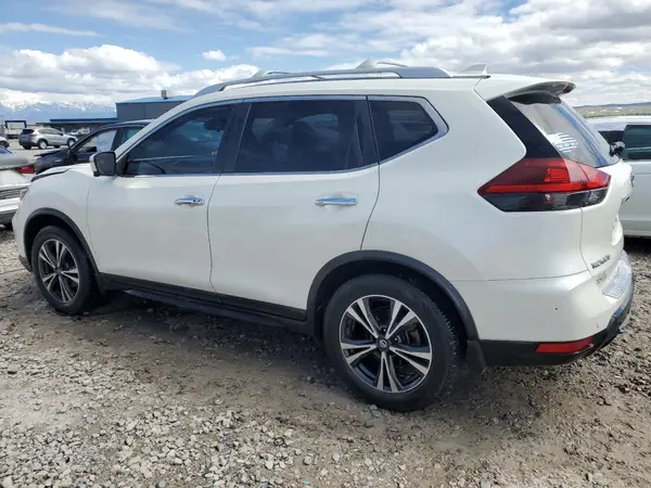 JN8AT2MT2KW502668 2019 NISSAN ROGUE - Image 2