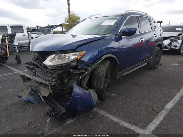 JN8AT2MT2KW503349 2019 NISSAN ROGUE - Image 2