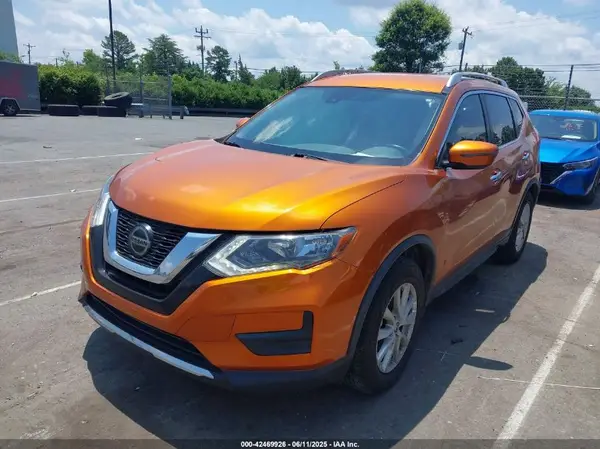 JN8AT2MT2KW503836 2019 NISSAN ROGUE - Image 2