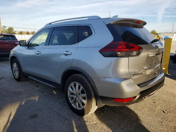 JN8AT2MT2KW504159 2019 NISSAN ROGUE - Image 2