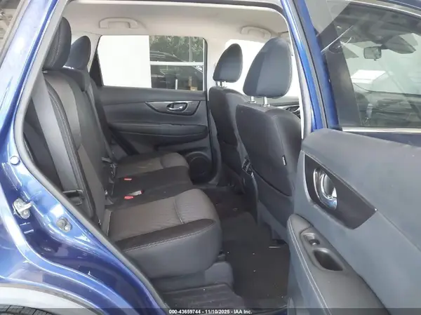 JN8AT2MT2KW505456 2019 NISSAN ROGUE - Image 8
