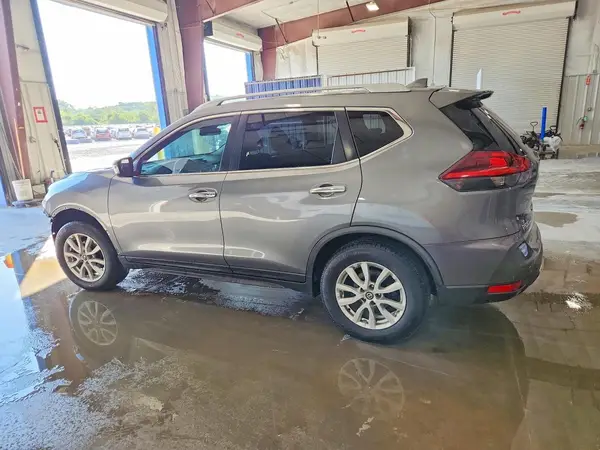 JN8AT2MT2LW000583 2020 NISSAN ROGUE - Image 2