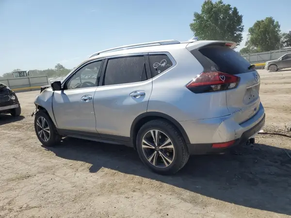 JN8AT2MT2LW000597 2020 NISSAN ROGUE - Image 2
