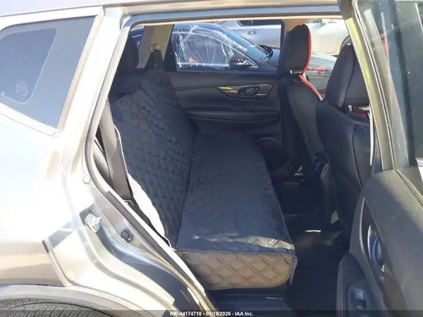 JN8AT2MT2LW001054 2020 NISSAN ROGUE - Image 8