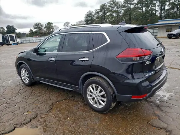 JN8AT2MT2LW018369 2020 NISSAN ROGUE - Image 2